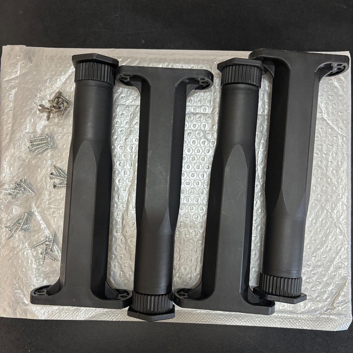 🛏️💪 Adjustable Bed Support Legs – 50% OFF! Heavy-duty plastic & metal, reinforced center bar, screws included – set of 2-12. 💯