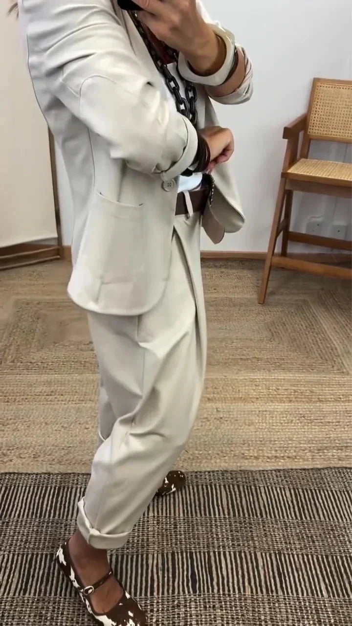 👔 50% OFF NOW! 💼 Women's Collar Jacket & Pants Suit – Temperament Commuting Style, Tailored Fit & Versatile Look 👖