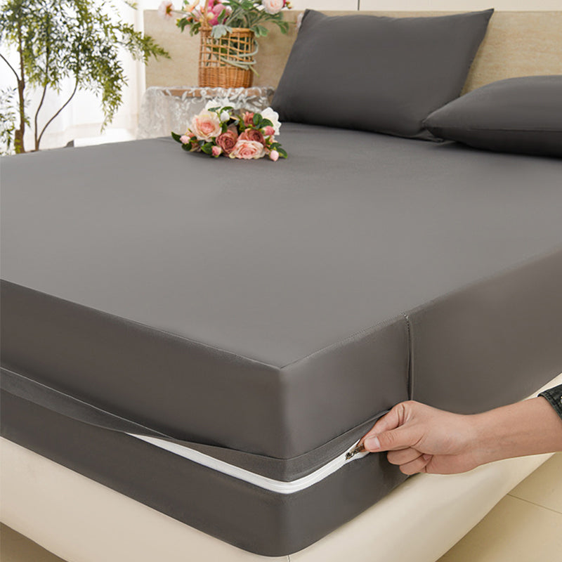 Zippered Mattress Protector with Breathable Fabric
