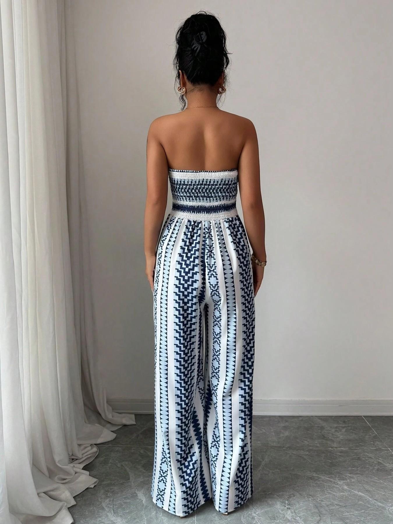 🎁New Arrival 50% OFF💥 Geometric Jumpsuit with Halter Neckline & Side Slit – Unique Print, Elegant Fit, Versatile Style ✨