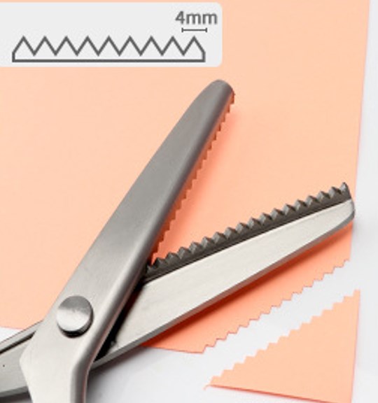 🥳2026 HOT SALE🥳💞50K+ SOLD! ✂️🧵 50% OFF! Serrated Sewing Scissors – zigzag blades stop fabric fraying. Ultra-sharp stainless steel cuts clean to the tip – perfect for quilting, sewing & crafts! 🪡✨