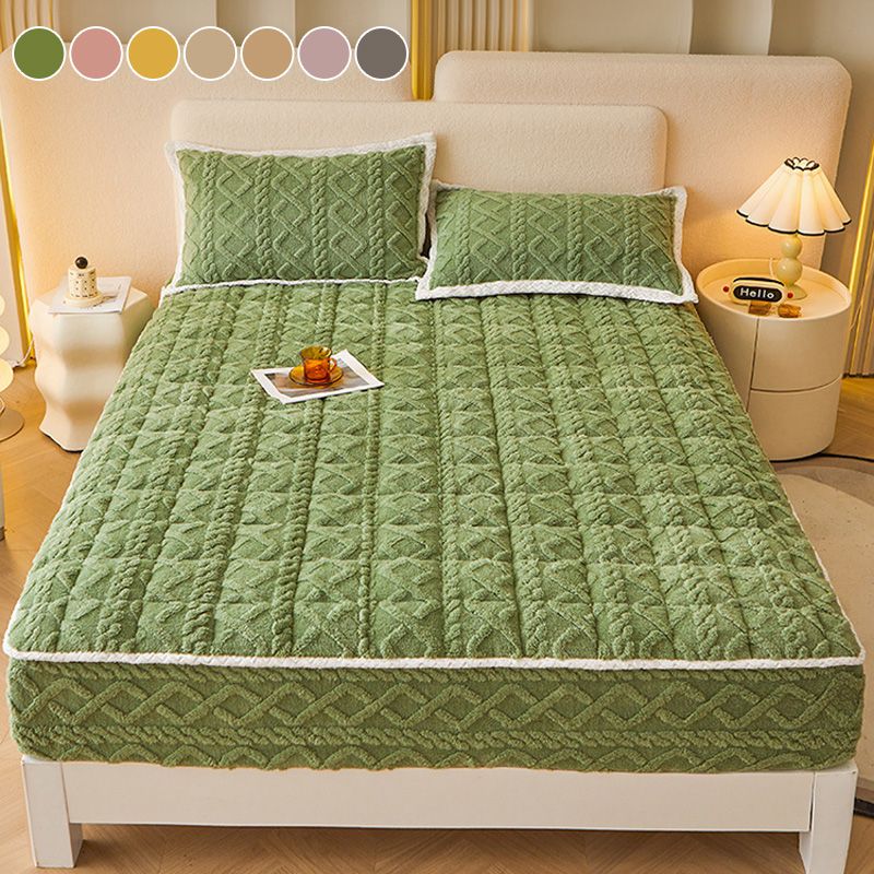 🛏️ 60% OFF! 🎁 WARM FITTED BED SHEET - Brushed Flannel & Deep Pocket (Up to 40cm), Non-Slip Corners for All-Season Comfort - Perfect Gift Idea ❄️🛌