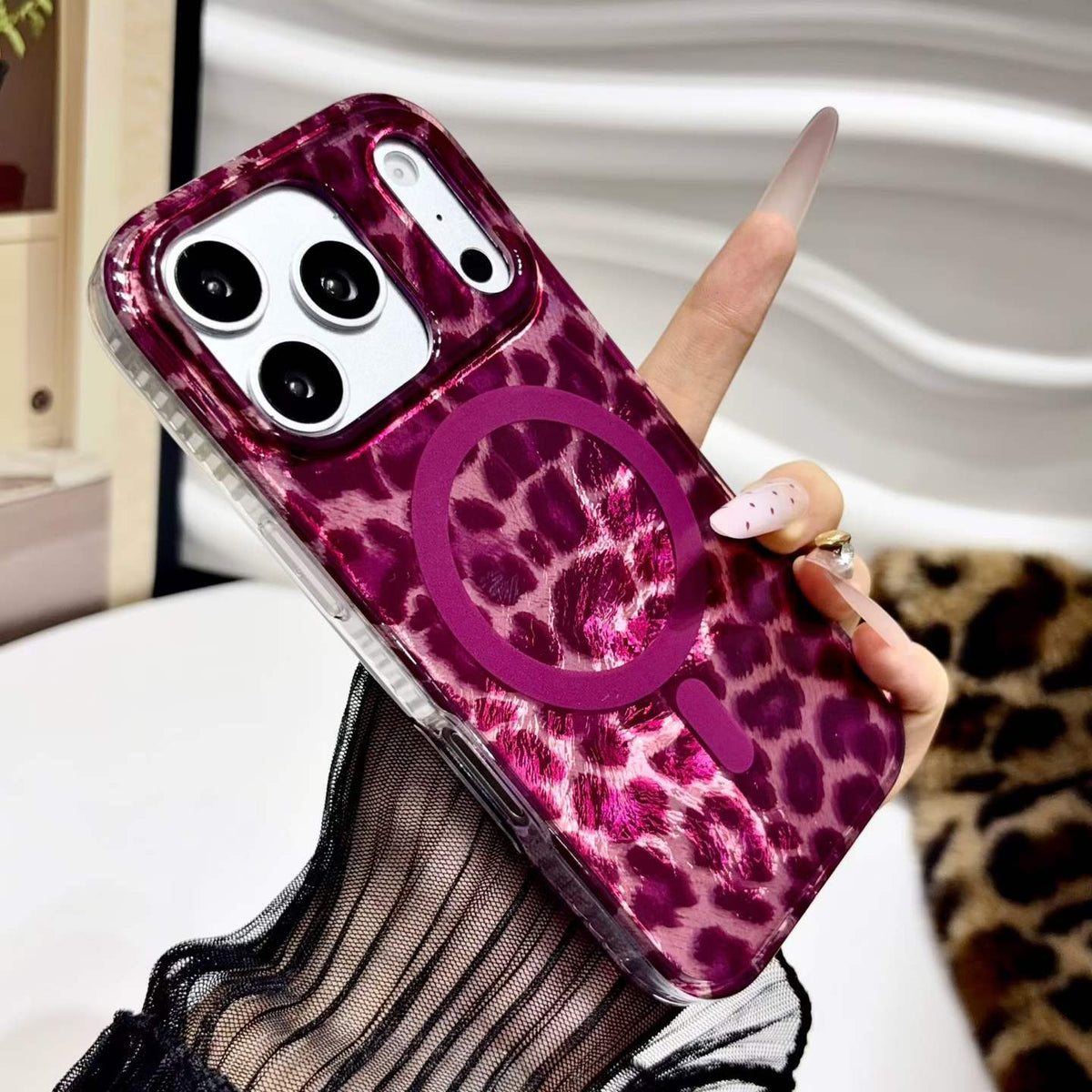 Magnetic Leopard Print Phone Case