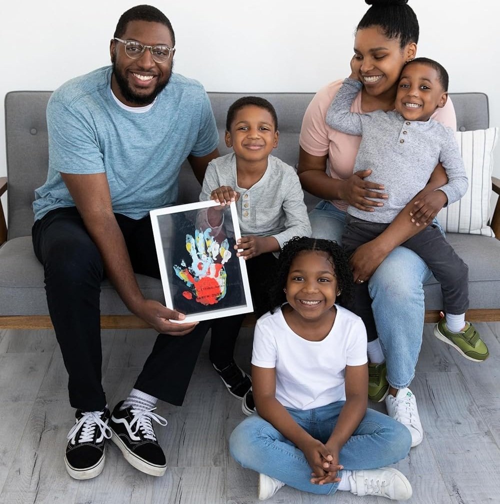 ⏳Limited-time 60% off⏰Family handprint set🎨 DIY Family Memorial Gift Kit, Acrylic Board,🖐️Colorful Paints, Holds Up to 4 Handprints