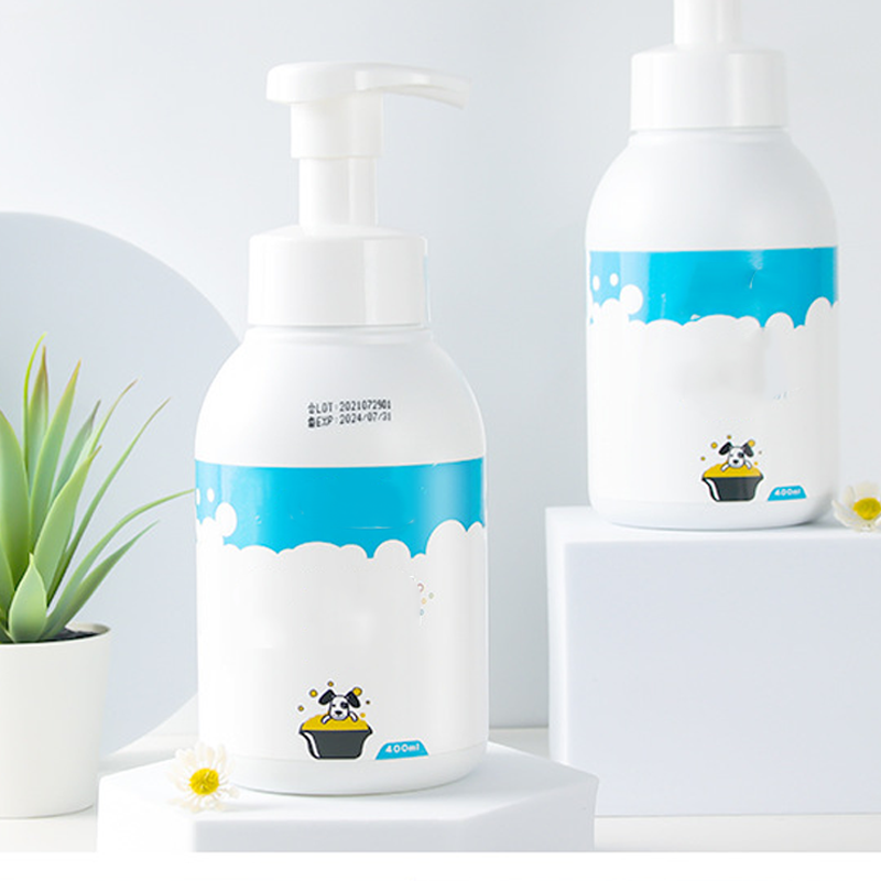Gentle Plant-Based Deodorizing Foam for Pets