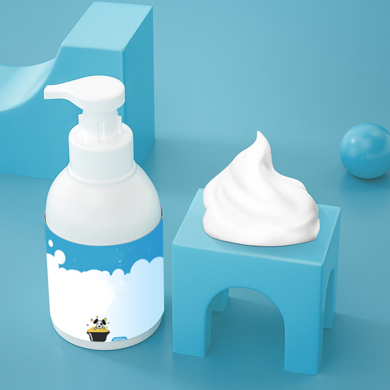 Gentle Plant-Based Deodorizing Foam for Pets