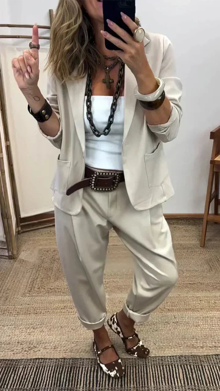 👔 50% OFF NOW! 💼 Women's Collar Jacket & Pants Suit – Temperament Commuting Style, Tailored Fit & Versatile Look 👖
