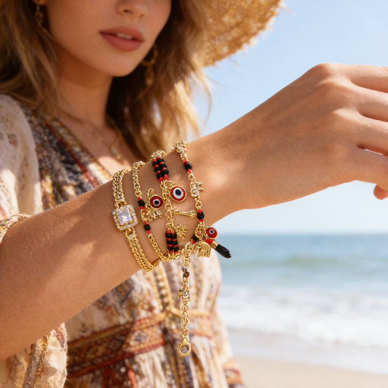 📿 50% OFF NOW! 🐘 Bohemian Evil Eye Bracelet – Elephant & Hamsa Charms – Gold-Tone & Adjustable ✨