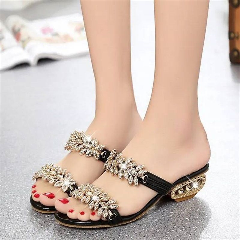 📢📢Last Day-50% OFF!!⏰Modische Damen Sandalen – Flacher Absatz, Strass & Metallverzierung 👡 Für Sommer & Alltag