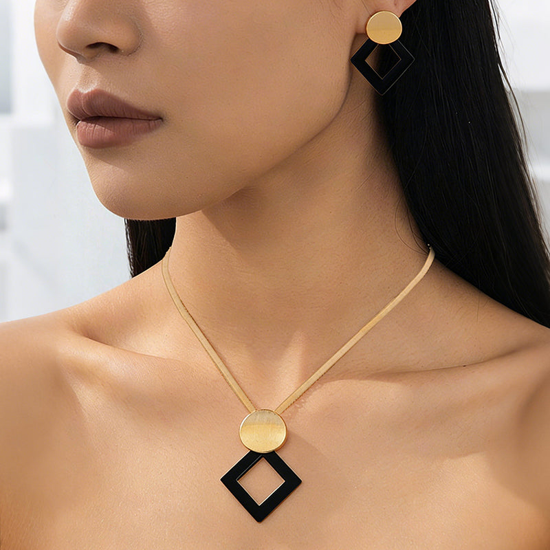 🎁2026 New Arrivals 60% OFF💥Modern Chic Necklace & Earring Set – Gold finish, geometric design & lightweight – perfect for daily elegance or gifting – includes matching pieces for a polished look 💫