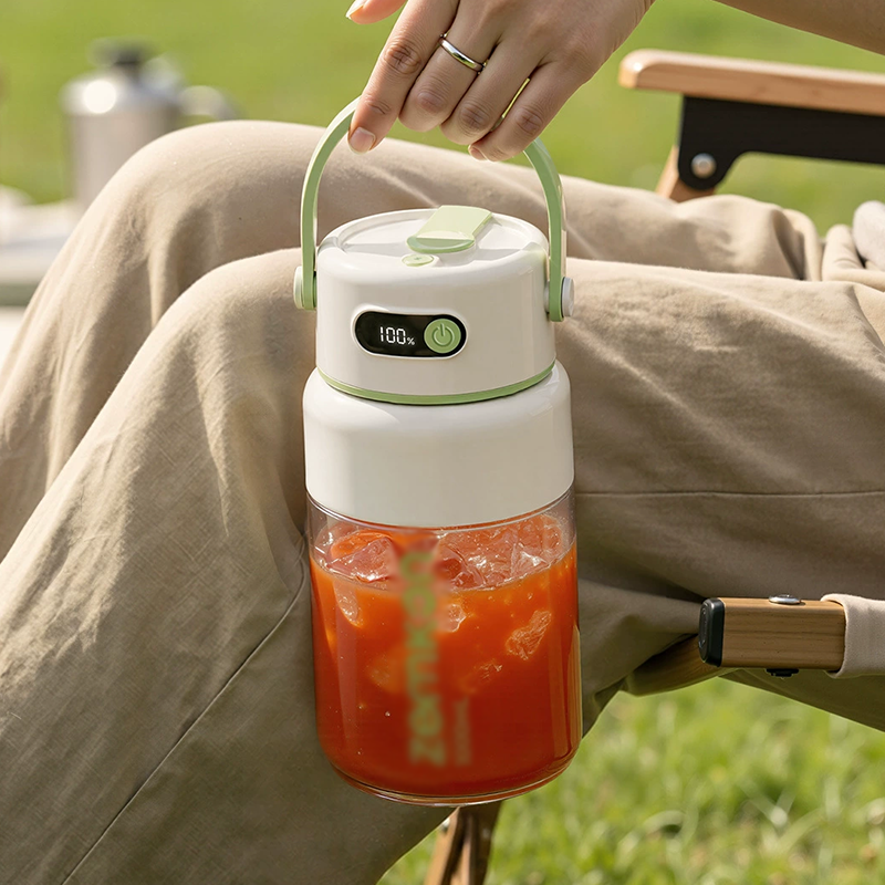 Portable Blender with Digital Display–🥤Smoothies On-the-Go!