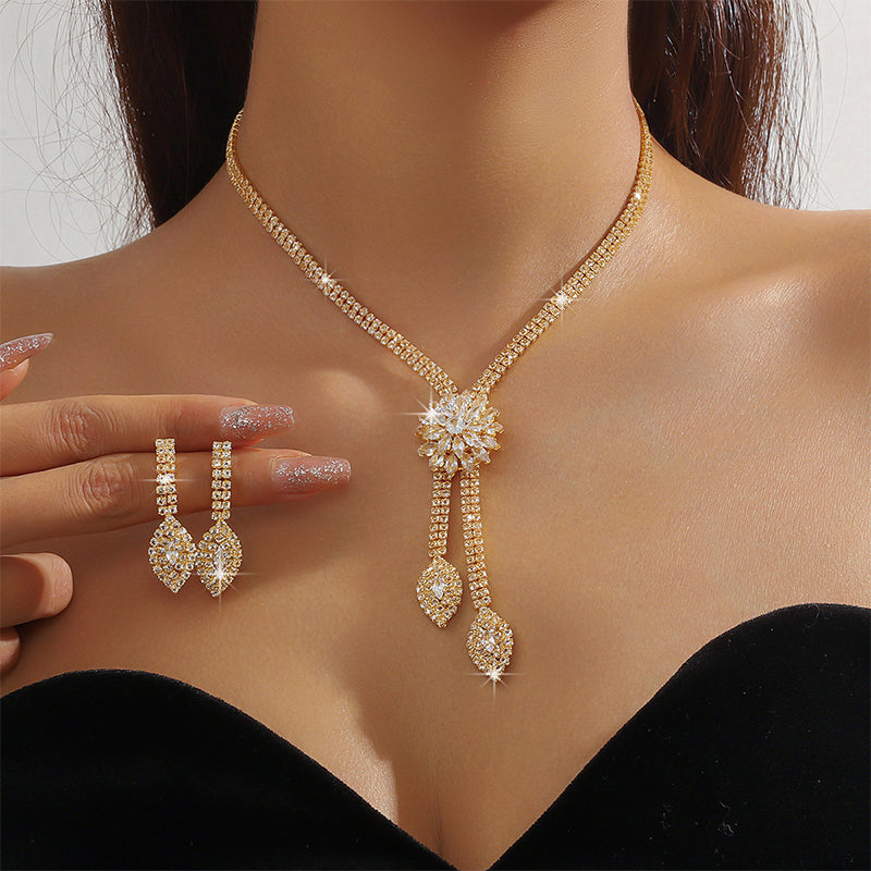 💎Women's Zircon Flower Necklace Earrings Set