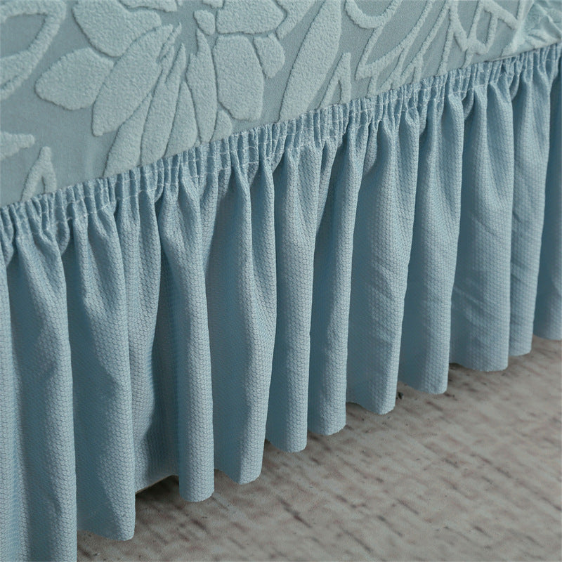 🛋️ Tired of tugging your sofa cover back into place every time you stand up? This non‑slip slipcover stays put — full coverage, zero shifting. 😌